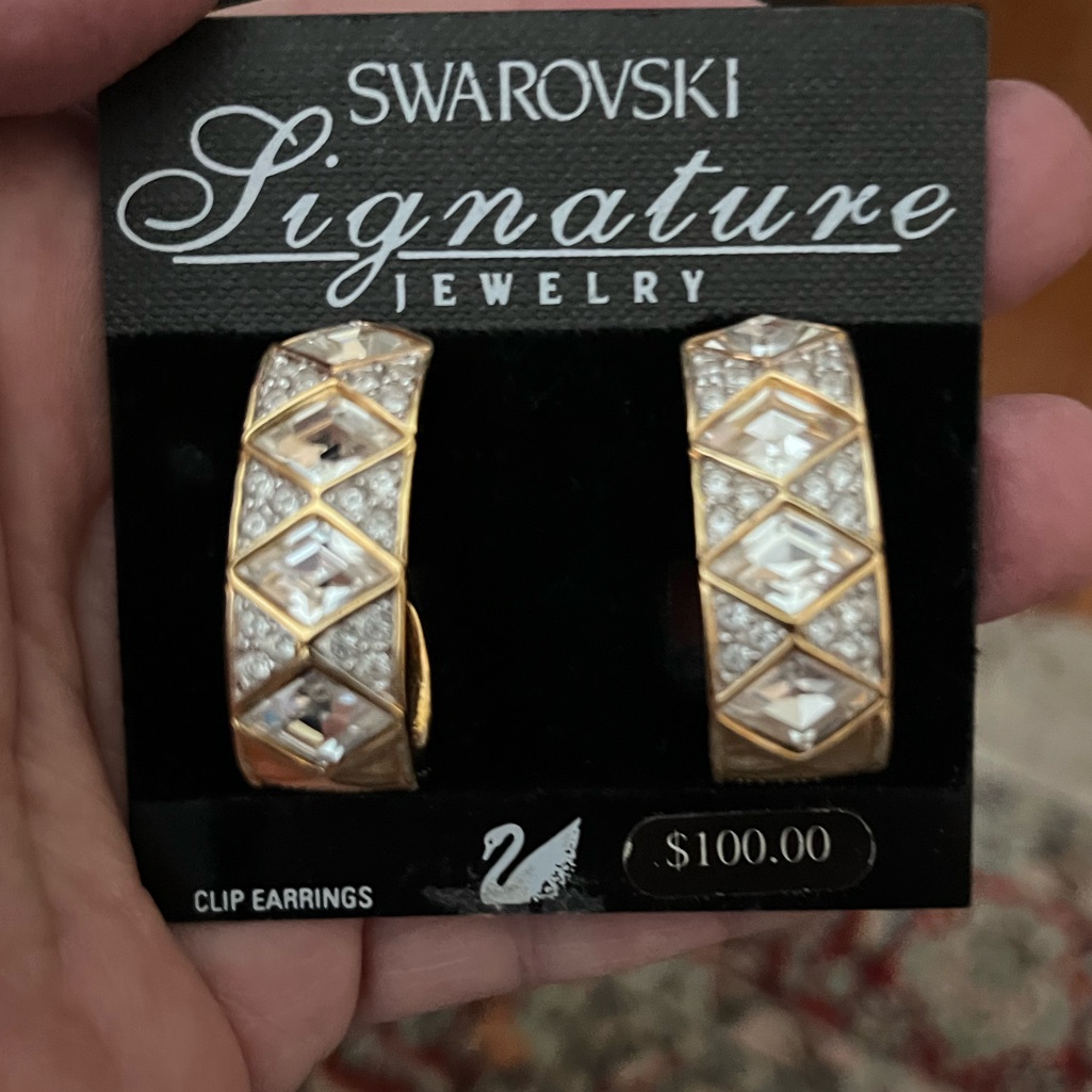 Ear Rings Swarovski Signature Clip 49$